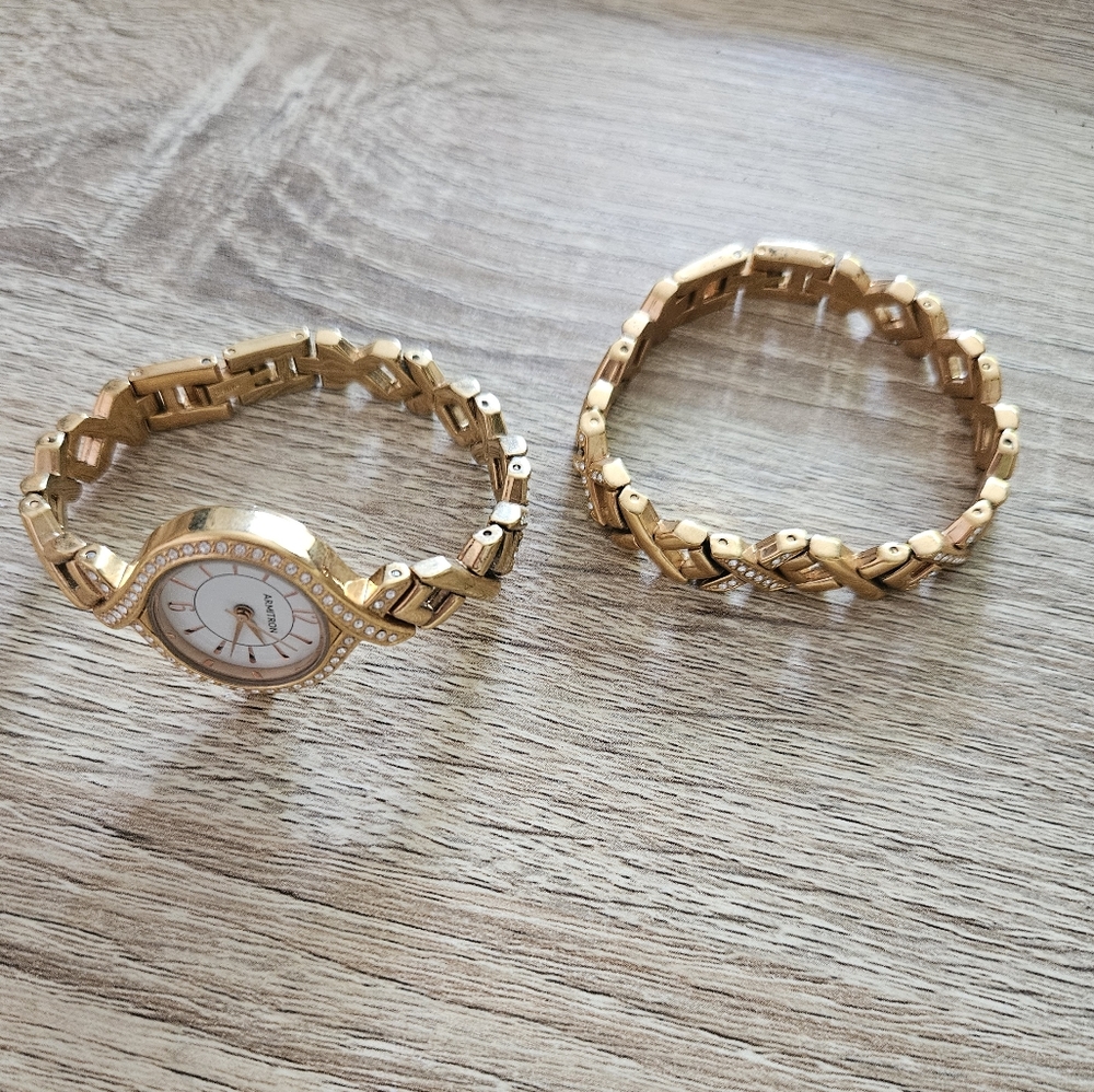 Armitron Women's Watch And Bracelet Set - Picture 6 of 7
